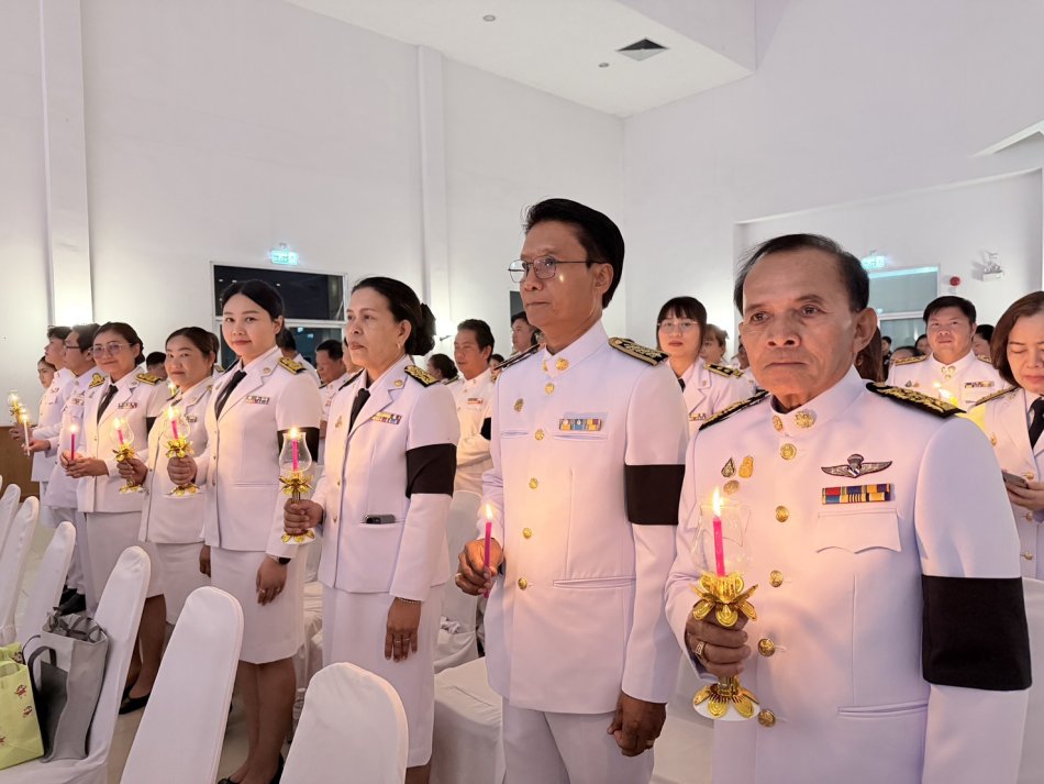 ร่วมพิธีถวายพระพรชัยมงคล งานเฉลิมพระเกียรติเนื่องในโอกาสพระราชพิธีมหามงคลเฉลิมพระชนมพรรษา 4 รอบ สมเด็จพระนางเจ้าฯพระบรมราชินี 3 มิถุนายน 2569