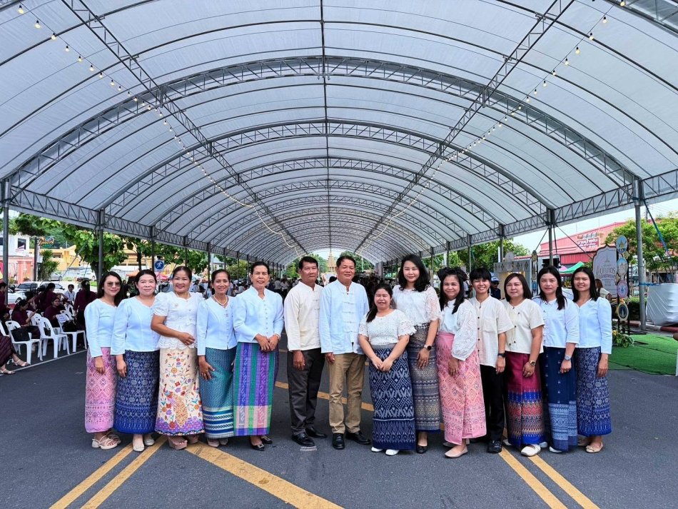 ร่วมงานประเพณีตักบาตรดอกเข้าพรรษาและถวายเทียนพระราชทาน จังหวัดสระบุรี ประจำปี 2569